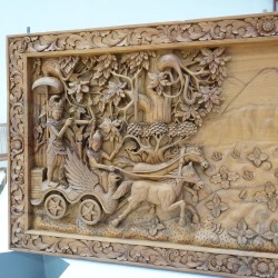 Ukiran: Ukiran Dinding Pandawa di buat dari kayu jati (gambar 15 dari 59).