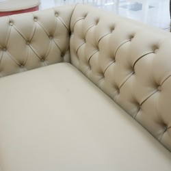 Living Room - Chairs: Sofa Chesterfield made of leather, sponge (image 2 of 16).