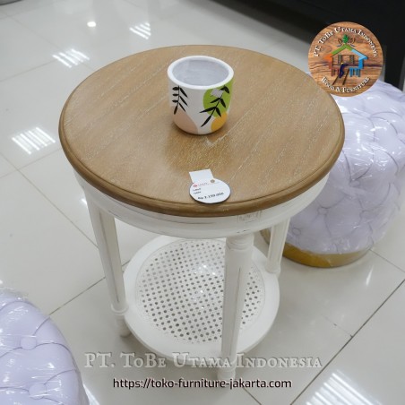 Living Room - Coffee Tables: Round Table White Cream made of mahogany wood, rattan (image 1 of 8).