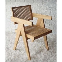 Ruang Keluarga - Kursi: Kursi Rotan di buat dari kayu jati (gambar 1 dari 9).