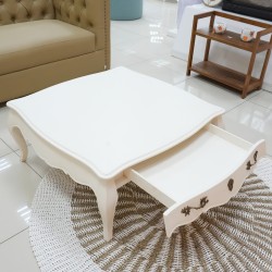 Ruang Keluarga: Meja Kopi Putih dengan Laci (gambar 9 dari 15).