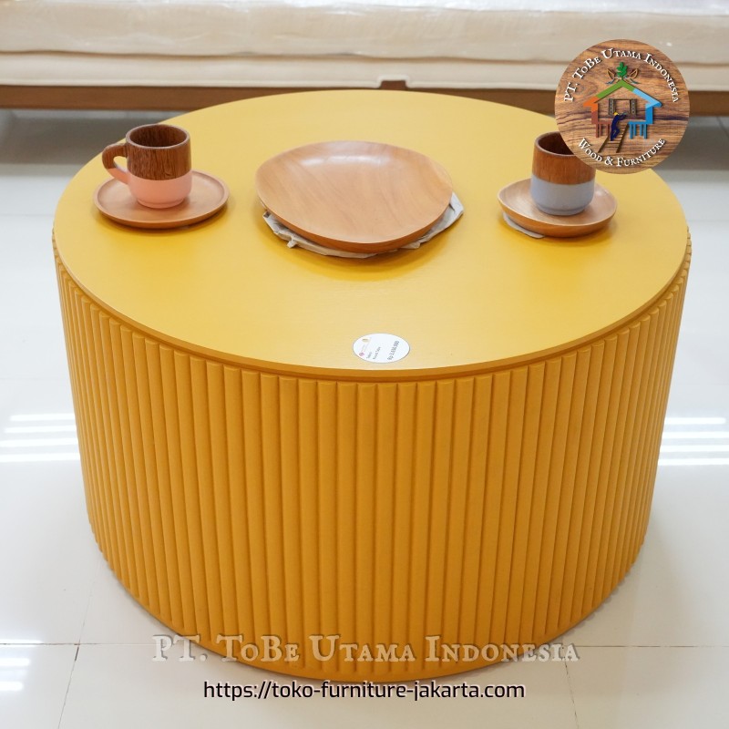 Living Room: Yellow Round Coffee Table (image 1 of 10). Living Room: Yellow Round Coffee Table (image 1 of 10).