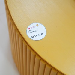 Living Room: Yellow Round Coffee Table (image 7 of 10).