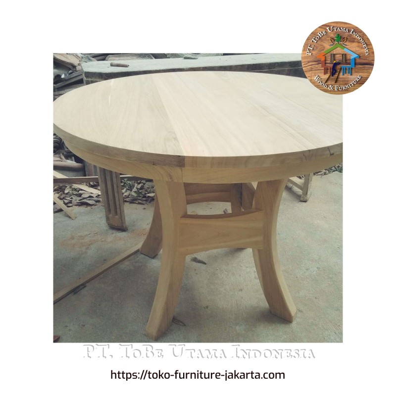 Dining Room - Dining Tables: ToBeU Teak Round Table made of teakwood, mahogany wood (image 1 of 1).
