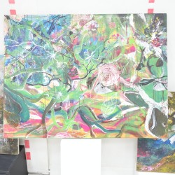 Aksesoris: Lukisan Bunga di Hutan (gambar 1 dari 3).