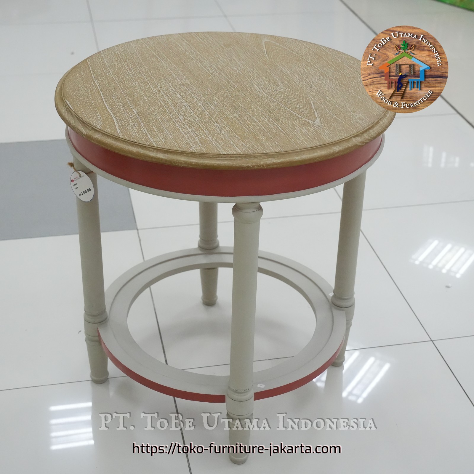 Living Room - Coffee Tables: Round Coffee Table with Glass made of mahogany wood, glass (image 1 of 15).