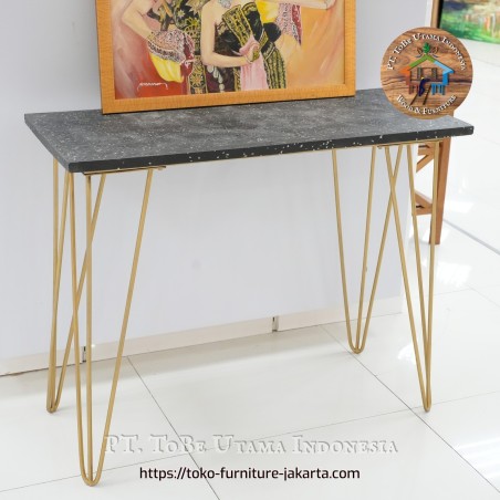 Living Room: Console Table Eco friendly (image 1 of 9).