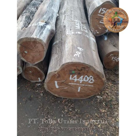 Wood Logs & Timber Wood: Kayu Jati TPK Perhutani made of teakwood (image 1 of 1).