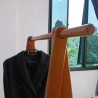 Kamar Tidur: Gantungan Baju Minimalis (gambar 4 dari 6).