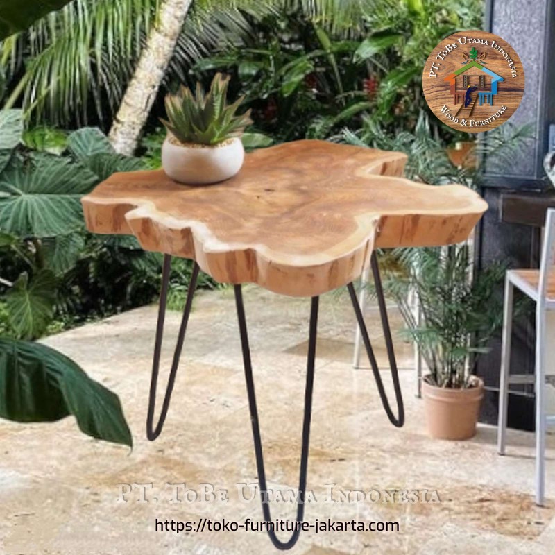 Living Room - Coffee Tables: Live Edge Coffee Table made of teakwood (image 1 of 1). Living Room - Coffee Tables: Live Edge Coffee Table made of teakwood (image 1 of 1).