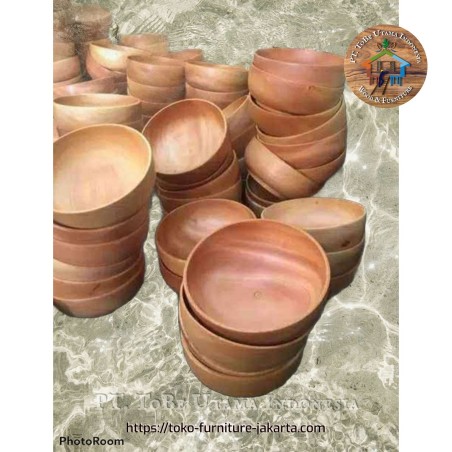 Kitchenware: Mahogany Bowls made of mahogany wood (image 1 of 1).