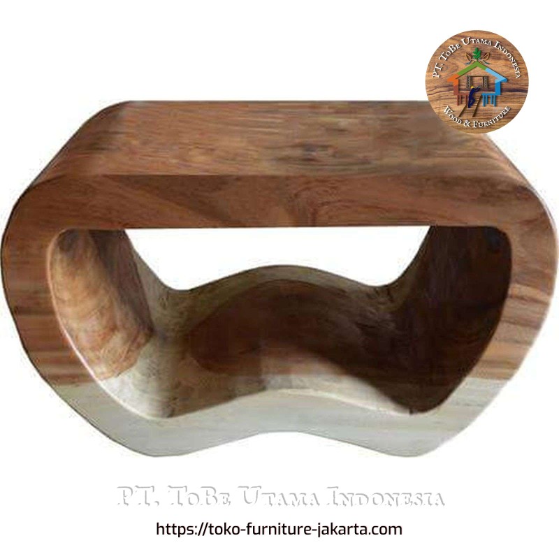 Living Room - Chairs: Shield Stool made of trembesi wood (image 1 of 1). Living Room - Chairs: Shield Stool made of trembesi wood (image 1 of 1).