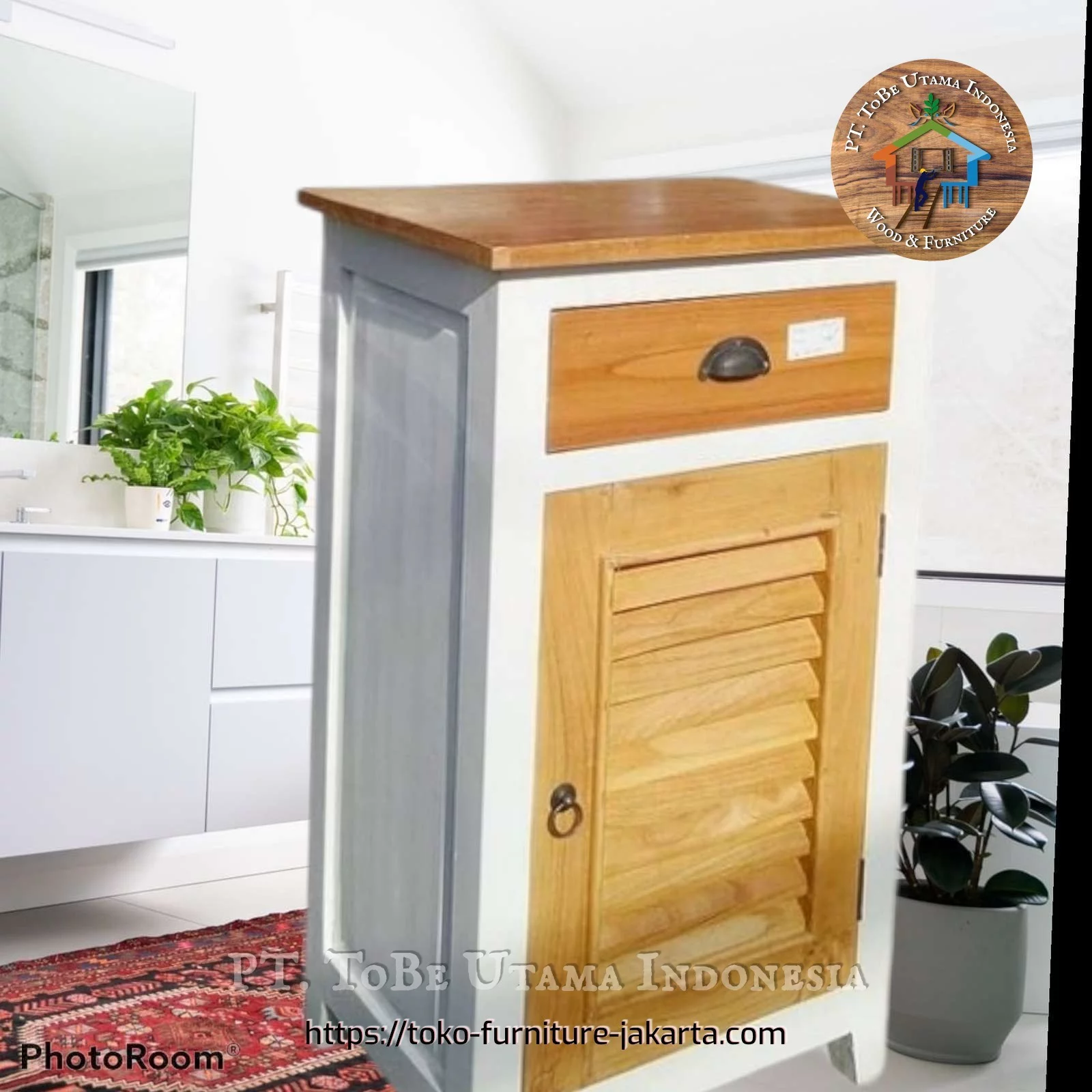 Accessories: Small Kitchen Table made of teakwood (image 1 of 2).