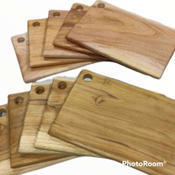 Kitchenware: Anke Cutting Board made of teakwood, mahogany wood (image 2 of 2).