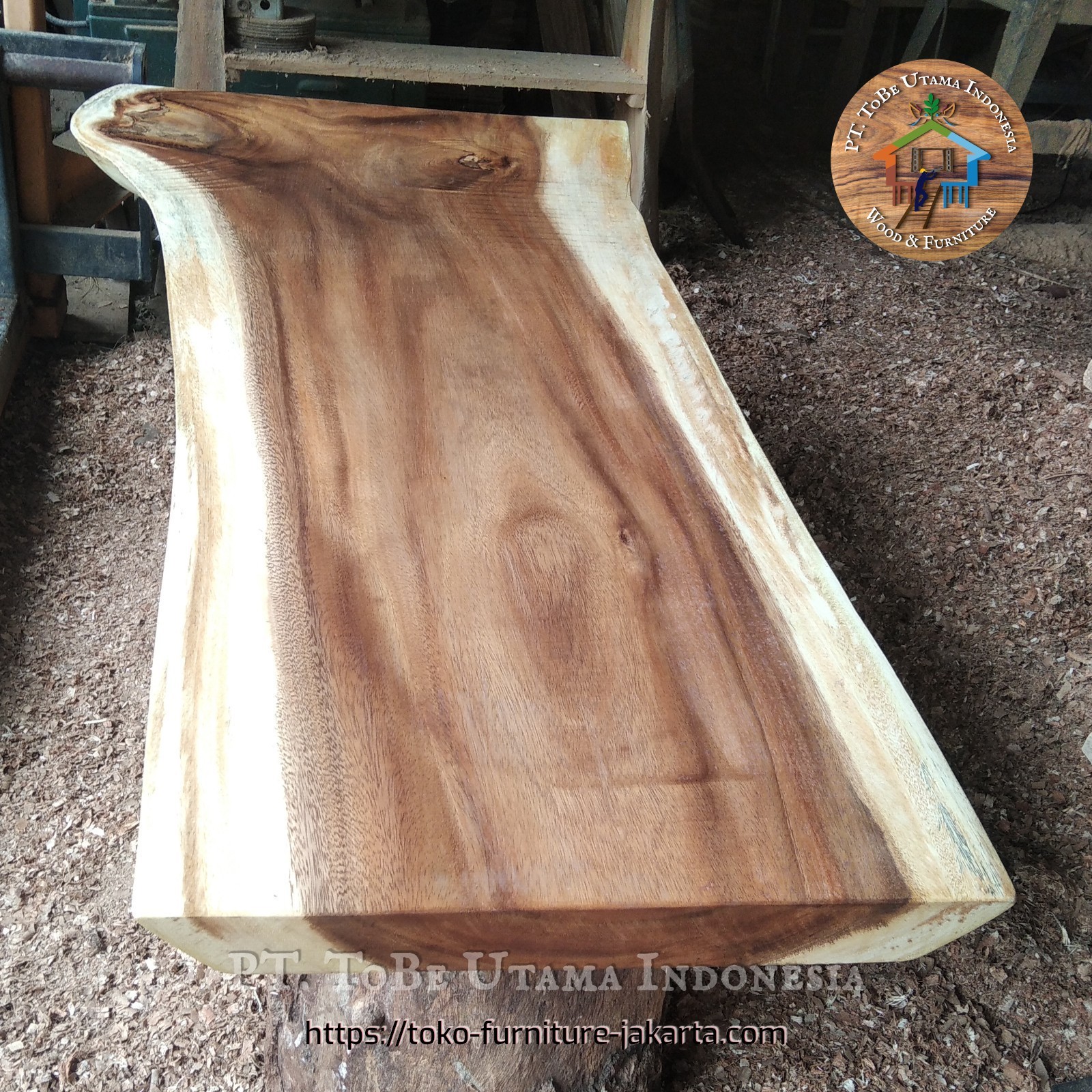 Planks & Decking/Flooring: Trembesi Wood Slab made of trembesi wood (image 1 of 2).