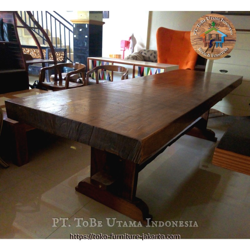 Big Dining Table for Big Family
