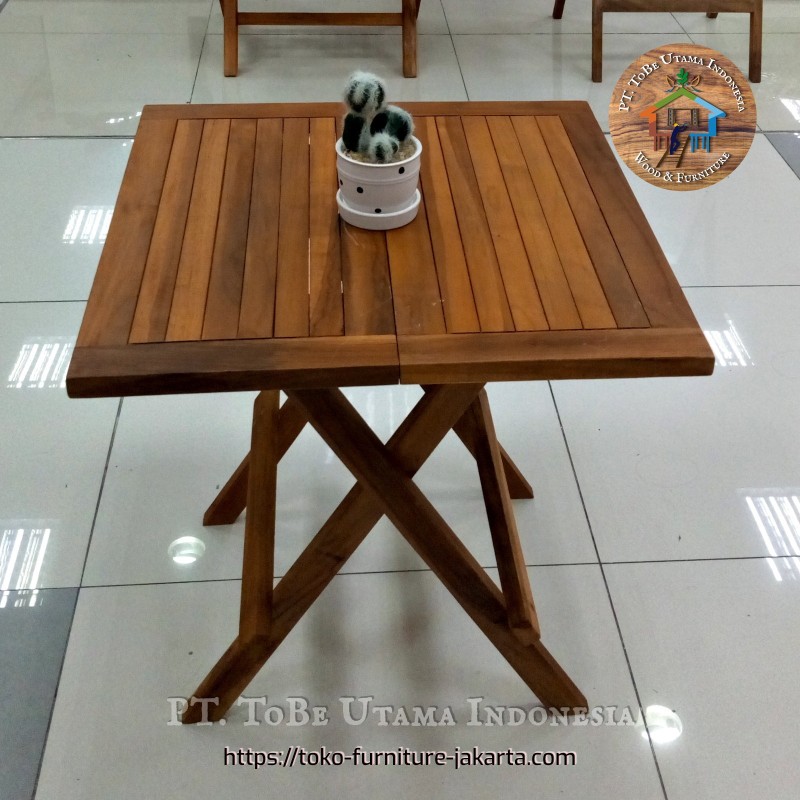 Terrace Tables: Square Terrace Table made of teakwood (image 1 of 7).