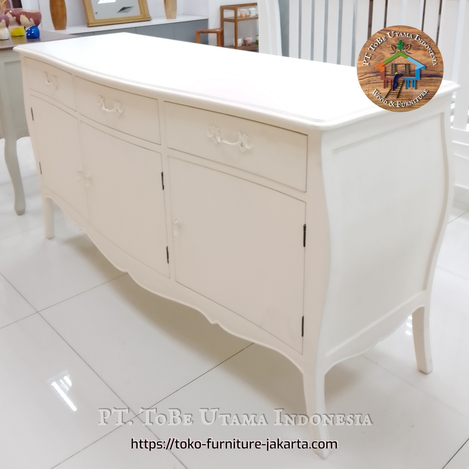 Living Room - Credenza: Cupboard White 3 Drawers made of plywood (image 1 of 27).