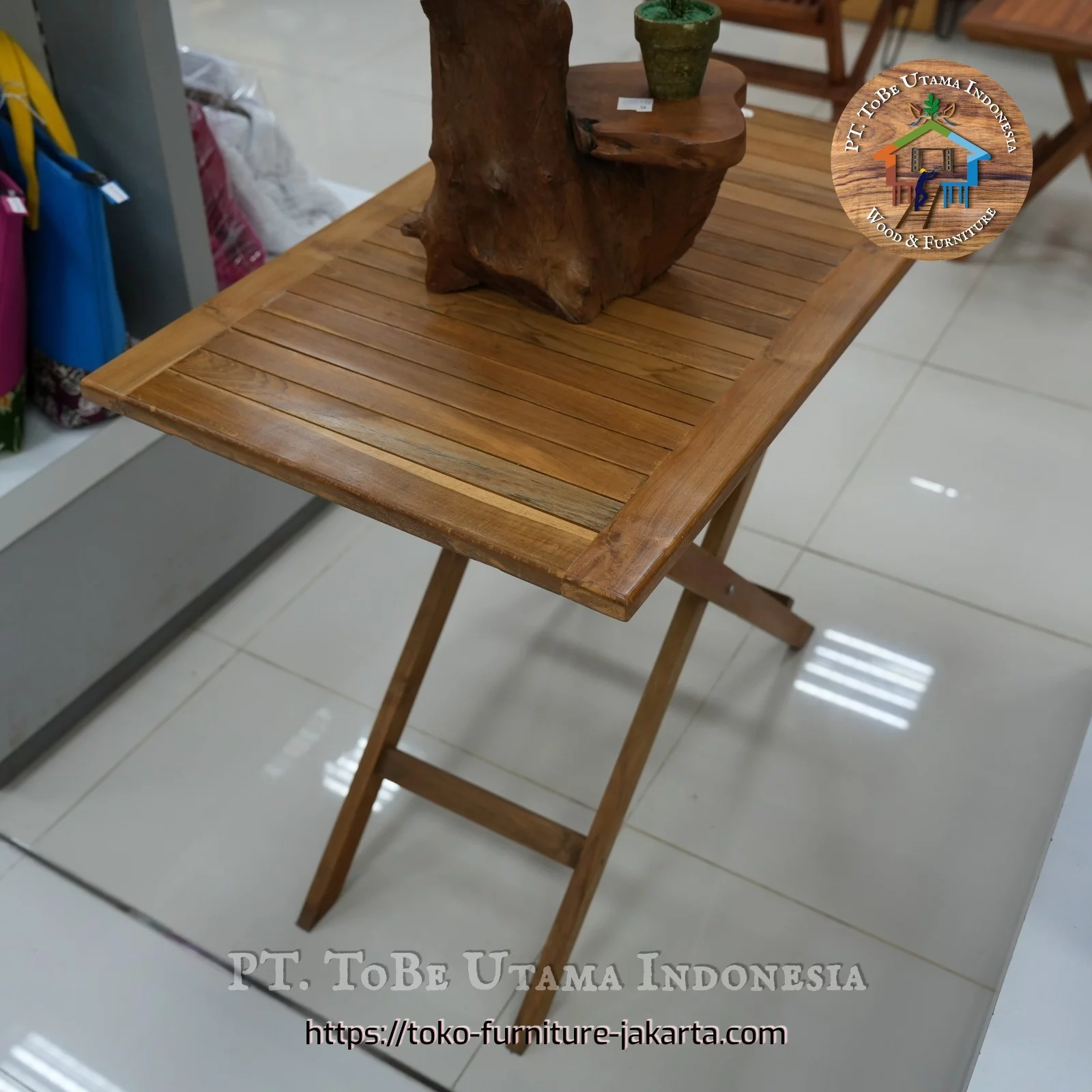 Terrace Tables: JcT Folding Table made of teakwood (image 1 of 8).