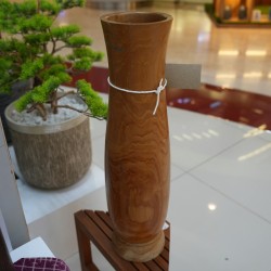 Aksesoris - Dekorasi: Pot Bunga di buat dari kayu jati (gambar 1 dari 7).