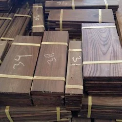 Planks & Decking/Flooring: Teakwood made of teakwood (image 1 of 3).