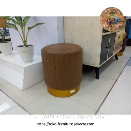 Living Room: Brown Stools (image 1 of 1).