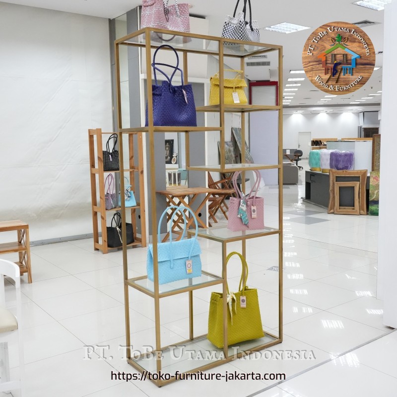 Ruang Keluarga: Rak Pajangan Modern Minimalis (gambar 1 dari 15). Ruang Keluarga: Rak Pajangan Modern Minimalis (gambar 1 dari 15).