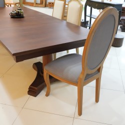 Ruang Makan: Meja Meeting Kayu Solid (gambar 6 dari 27).