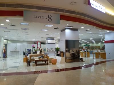 Kunjungi toko kami di Living 8 Lotte Shopping Avenue lantai 2, kami menerima pesanan dengan design yang anda inginkan.