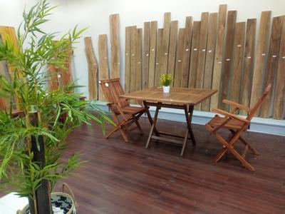 Dinner or lunch with your partner in a comfortable home with modern and foldable Teak wood furniture.
