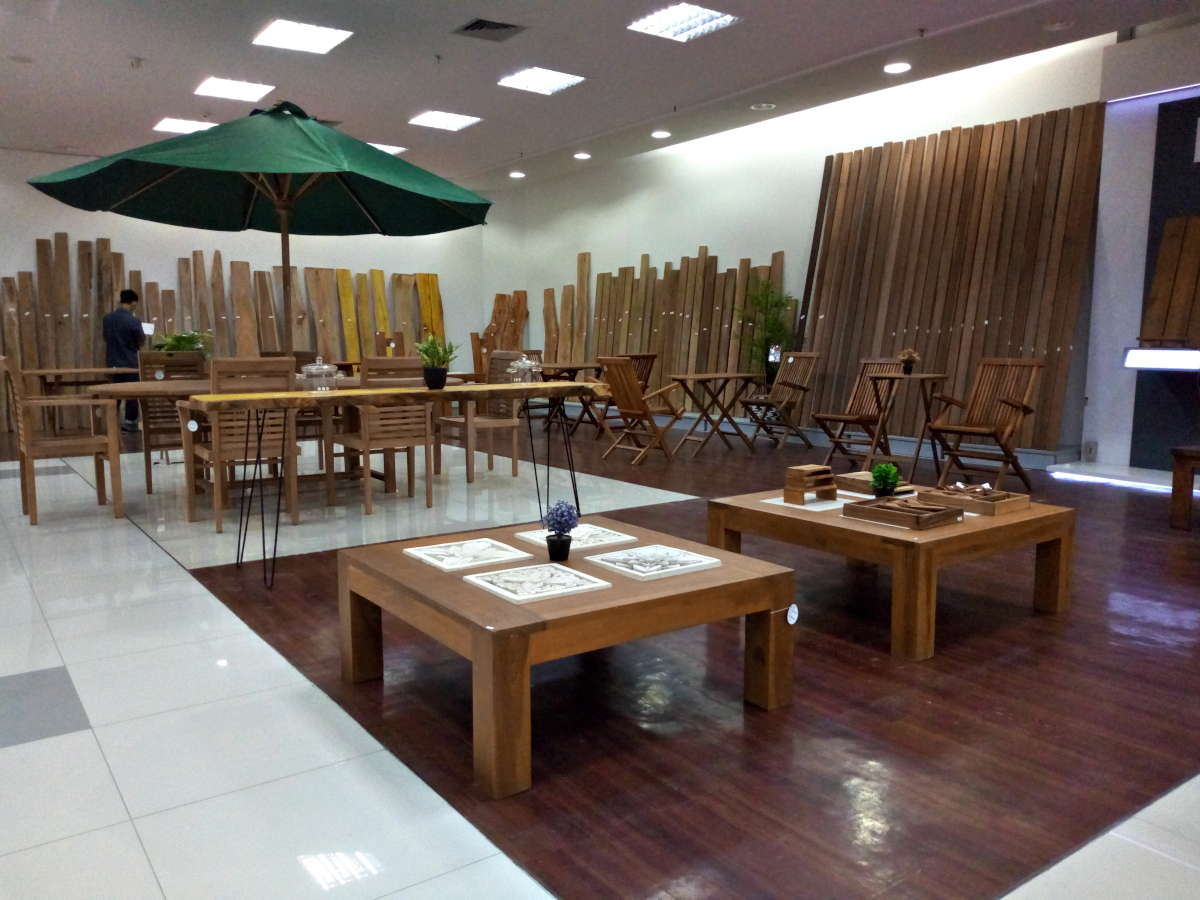 Confused looking for a wood shop in Jakarta? ToBe Utama provides wood and furniture for sale at Lotte Shopping Avenue Mall Jakarta. It’s on Living 8 -2F floor.