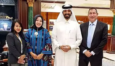 CEO kami Lisa bersama Presiden Direktur Qatar Indonesia Business Council Al Sheikh Al Sayed di Qatar